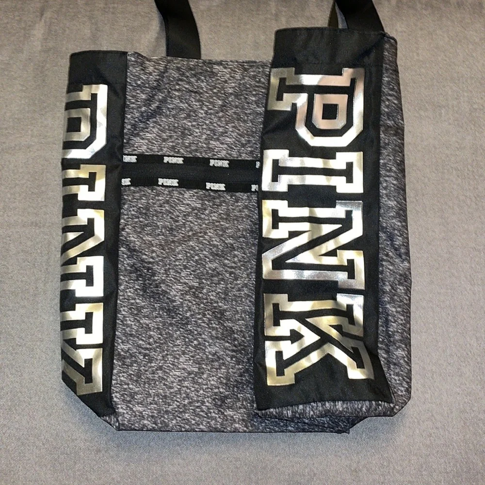 NWT.  Victoria’s Secret Pink Bling Foil Logo Tote Bag + Make-up case. - Picture 2 of 10